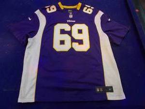 lot 115 image: Vikings on field jersey size 3xl #69 Allen.