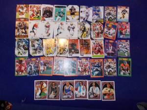 lot 125 image: 36 NFL greatest players trading cards and a few others