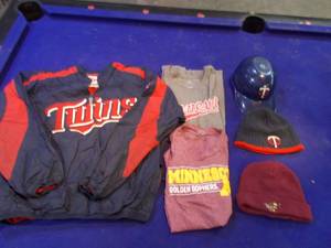 lot 130 image: MN Twins, Gophers apparel and more.