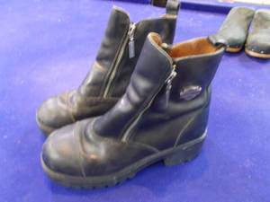 lot 132 image: Size 7 Harley Davidson Womens Boots