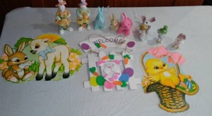 lot 492 image: Easter Dcor.