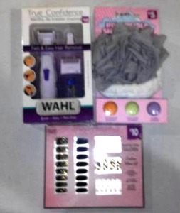 lot 113 image: WAHL Shaver And Shower Collection and Mani Kit.