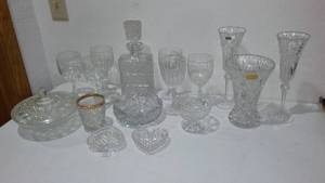 lot 257 image: Crystal (16) Wine Glasses (6)