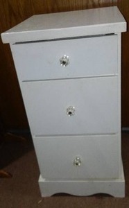 lot 302 image: Heavy Duty 3 Drawer Cabinet.