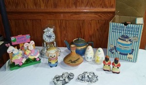 lot 380 image: Misc. Decor.