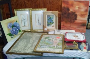 lot 382 image: Pictures And more. (12)