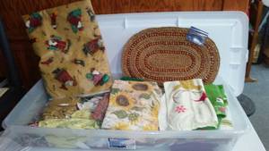 lot 405 image: Christmas Towels, Napkins, Tablecloth And More