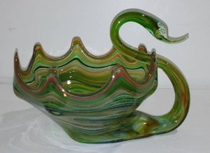 lot 238 image: Vintage Hand Blown Glass Swan, Green Swirl