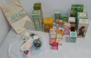 lot 265 image: Vintage Avon collectables New Old Stock in Box.