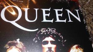 lot 262 image: Queen Metal Sign, 8 x 12.