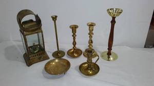 lot 277 image: Vintage Brass Decor (7).