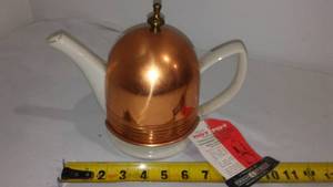 lot 307 image: Vintage Hot Pot by Forman