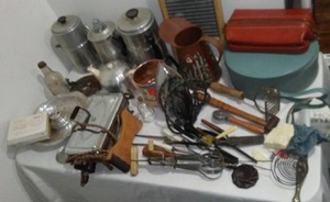 lot 327 image: Vintage Kitchen, Hygiene & more