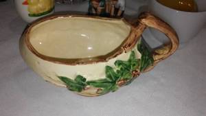 lot 354 image: Vintage 1950 McCoy pottery and more