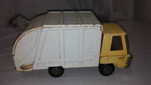 lot 340A image: Buddy L Pressed Steel Garbage Truck.