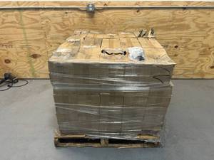 lot 5 image: 3M Lot of 120 Cases of- Chemical Splash Goggles With Clear Frame And Clear Duralite Anti-Fog Lens (10 per case)