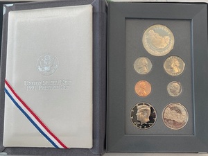lot 32 image: 1991-S United States Mint Prestige Set