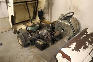 lot 6 image: Columbia Par Golf Cart