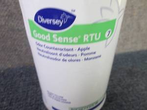 12- 32 oz Diversey Good Sense RTU...