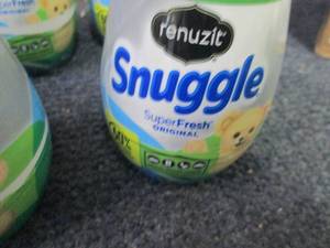 6- 7 oz  ReNuzit Suggle Super Fresh...