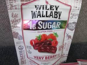 4- 5.5 oz Wiley Wallaby Very Berry ...