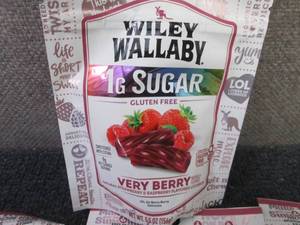 4- 5.5 oz Wiley Wallaby Very Berry ...