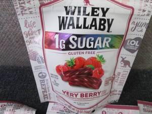 4- 5.5 oz Wiley Wallaby Very Berry ...