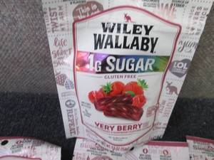 4- 5.5 oz Wiley Wallaby Very Berry ...