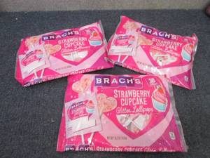 3- 146.9oz Brachs Strawberry Cupca...
