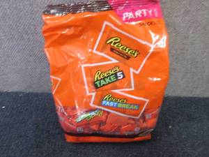 32.06 oz Assorted Snack Size Reese...