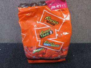 32.06 oz Assorted Snack Size Reese...