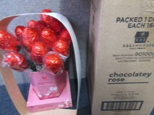 16 ct Chocolate Rose Bouquet Best D...