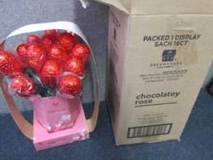 16 ct Chocolate Rose Bouquet Best D...