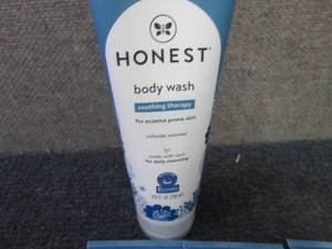 6- 8 oz Honest Soothing Therapy Bod...