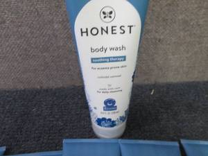 6- 8 oz Honest Soothing Therapy Bod...
