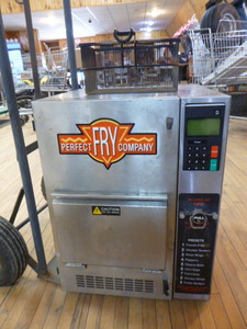 lot 26 image: Perfect Fry Company Deep Fryer