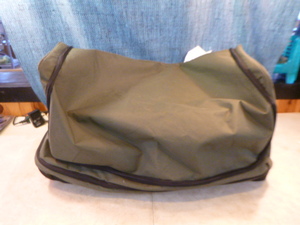 lot 25 image: Canvas Tote with Handle and 2 Wheels