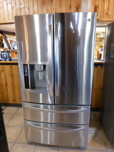 lot 1 image: LG 4 Door RefrigeratorFreezer