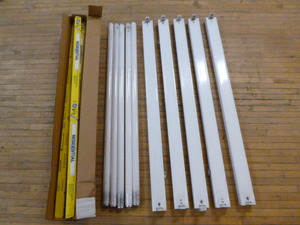 lot 29 image: 5 Lithonia Lighting Fluorescent Fixtures