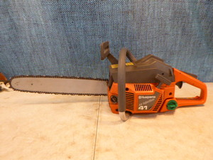 lot 43 image: Husqvarna 16 Air Injection 41 Chain Saw