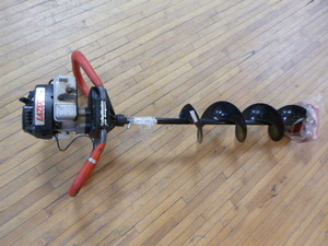 lot 61 image: Strikemaster Ice Auger