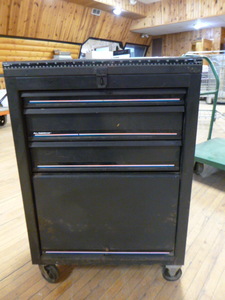 lot 65 image: All American Toolbox on Wheels