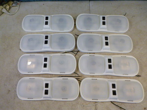 lot 71 image: 8 Double Fish HouseRV Lights