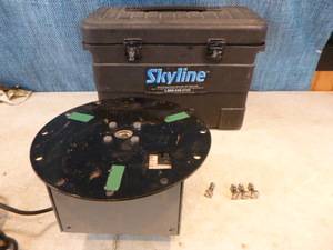 lot 82 image: Skyline Turntable