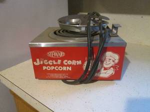 lot 21 image: (K) Vintage Stewart Jiggle Corn Popcorn