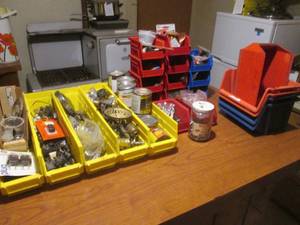 lot 32 image: (K) Assortment of Plastic Organizer Bins Full of Misc and 5 Empty Bins