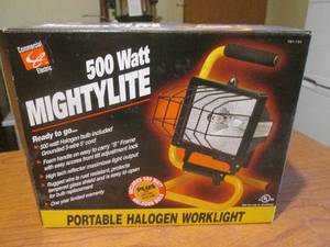 lot 68 image: (DLR) 500 Watt MightyLite Portable Halogen Worklight New In Box