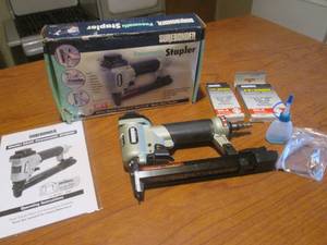 lot 69 image: (DLR) Surebonder Pneumatic Stapler with Staples