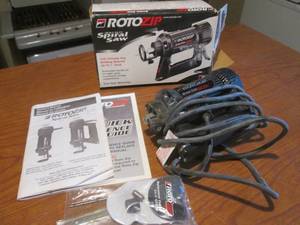 lot 70 image: (DLR) RotoZip Heavy Duty Spiral Saw