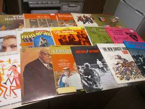 lot 85 image: (DLR) Assorted Records Including The Dukes of Dixie Land, Hall Brothers, Rob McKuen and More